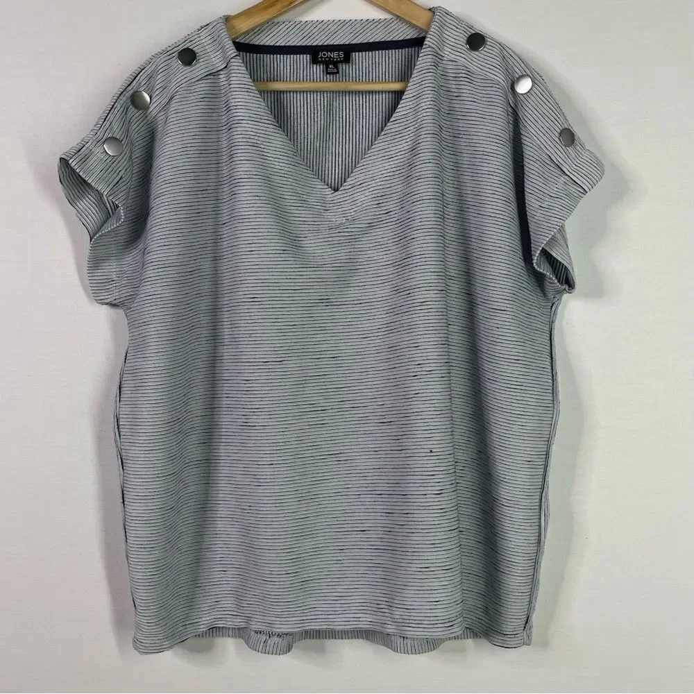 Jones New York Textured Stripe Button Short Sleeve Top - XL - Picture 1 of 8
